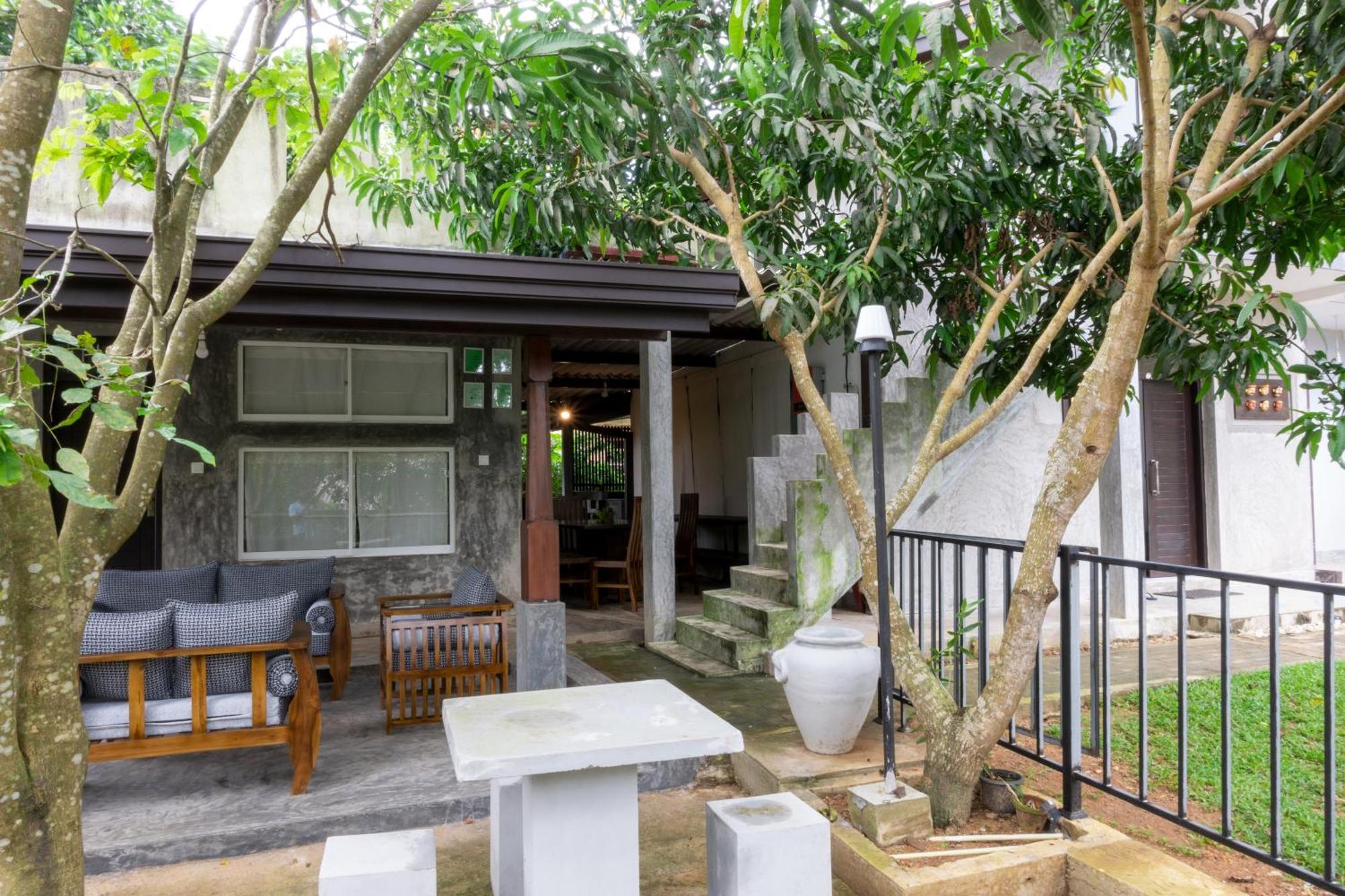 Dollyz Home - Sri Lanka Ambalangoda  Buitenkant foto